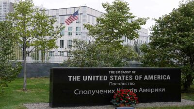 Estados Unidos pide a sus ciudadanos salir de Ucrania; prevén ataque ruso