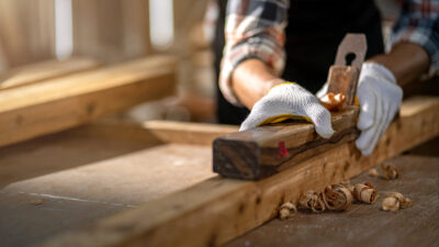 Canadá ofrece a carpinteros mexicanos 37 mil 500 pesos al mes