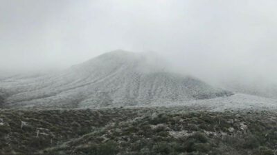 Nevada en Nuevo León sorprende en el Cerro del Potosí