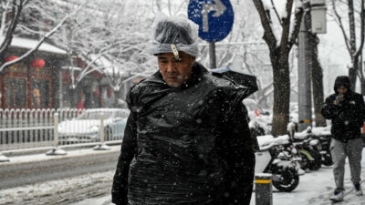 Beijing registra nevadas por ola de frío