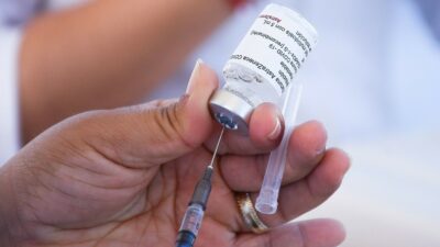 Cuarta dosis vacuna COVID en CDMX; adultos mayores pueden acudir por el refuerzo