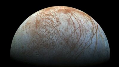 Júpiter: estudio revela signos de agua líquida en la luna Europa
