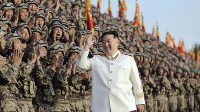 Líder norcoreano advierte de uso "preventivo" de armas nucleares