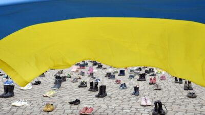 Niños sueñan con volver a ver el Sol en Ucrania