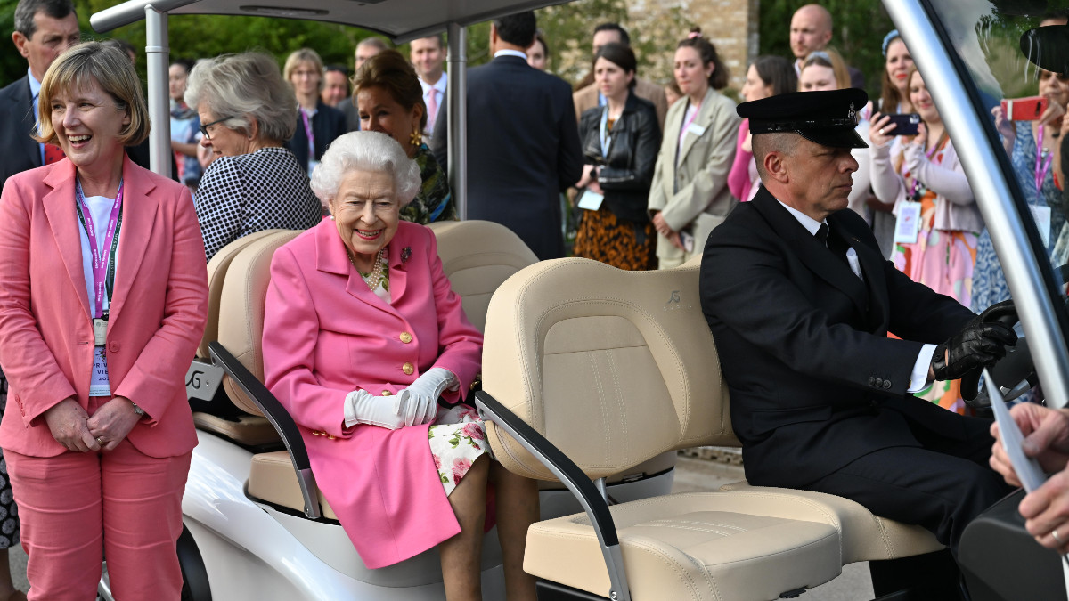 La reina Isabel II, cuyo jubileo de platino se disponen a celebrar los británicos a principios de junio, está acostumbrada a batir récords.