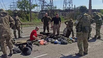 Rusia afirma que militares ucranianos se rindieron en Azovstal