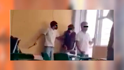Morelos: Alumno de secundaria saca su machete para amenazar a otro; VIDEO
