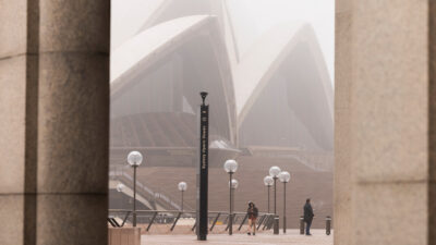 Sídney, Australia, amanece envuelta en extraña niebla