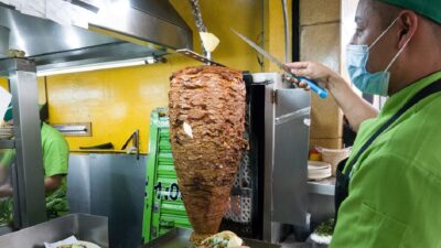 Tacos: taquería vende minitrompos al pastor; imagen se hace viral