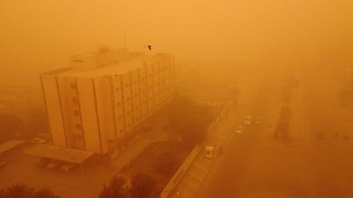 Las tormentas de arena han empeorado en las últimas semanas en Irak. Foto: AFP