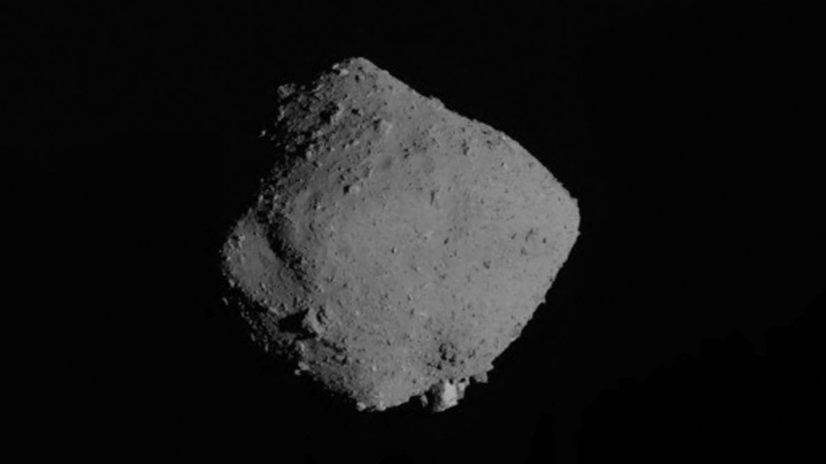 Niña mexicana descubre asteroide