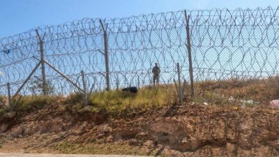 18 migrantes mueren en intento masivo de entrar al enclave español de Melilla