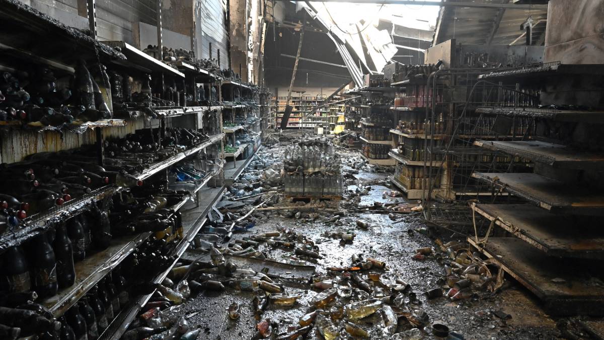 Rusia niega bombardeo a centro comercial repleto de personas en Ucrania