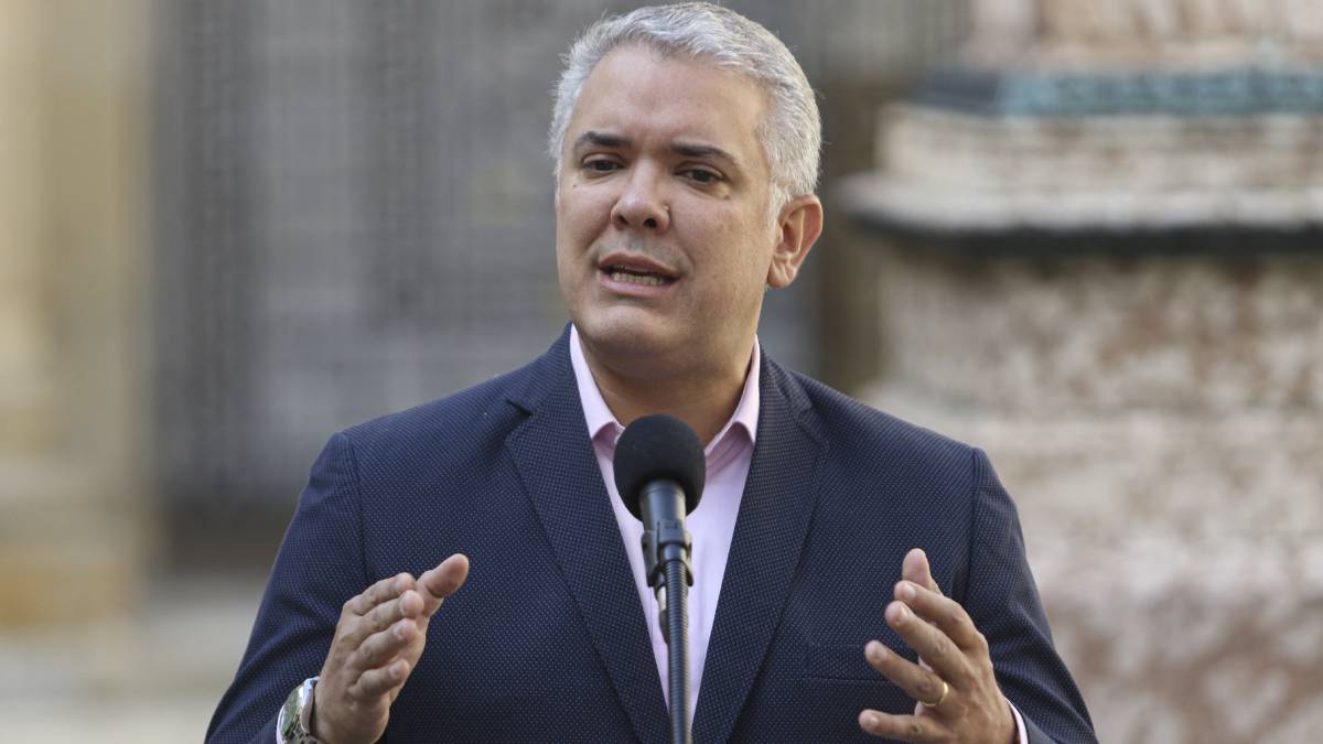Iván Duque, presidente de Colombia, deberá cumplir orden de arresto domiciliario