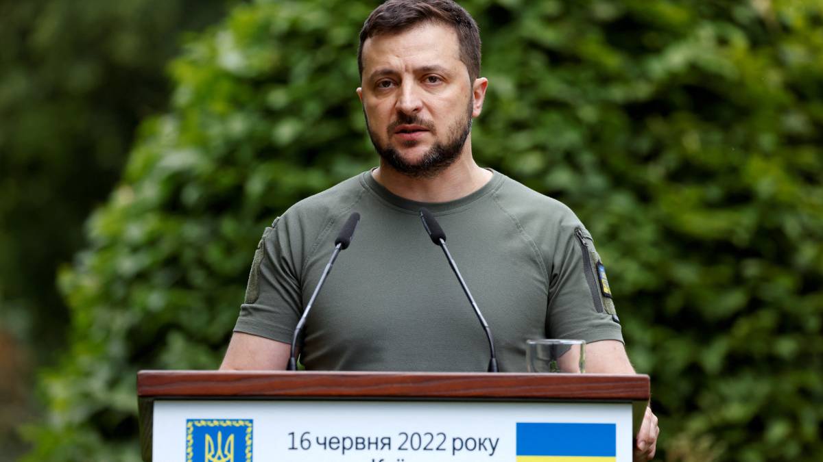 Ucrania "decidida a trabajar" para adherirse a la Unión Europea, afirma Volodimir Zelenski