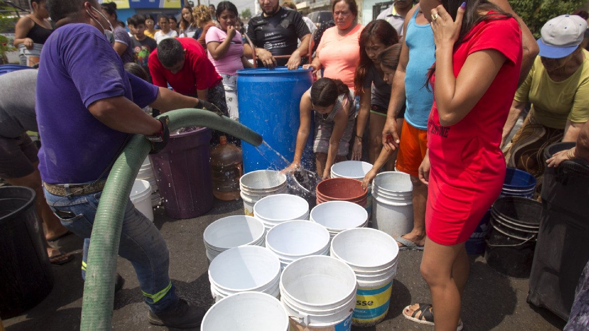 Nuevo León sancionará tomas clandestinas de agua