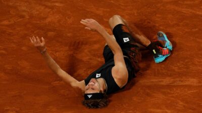 Alexander Zverev queda fuera de Roland Garros tras lastimarse el tobillo en juego con Rafael Nadal