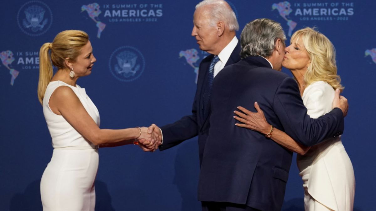 Joe Biden incomoda a esposa del presidente de Argentina, Alberto Fernández