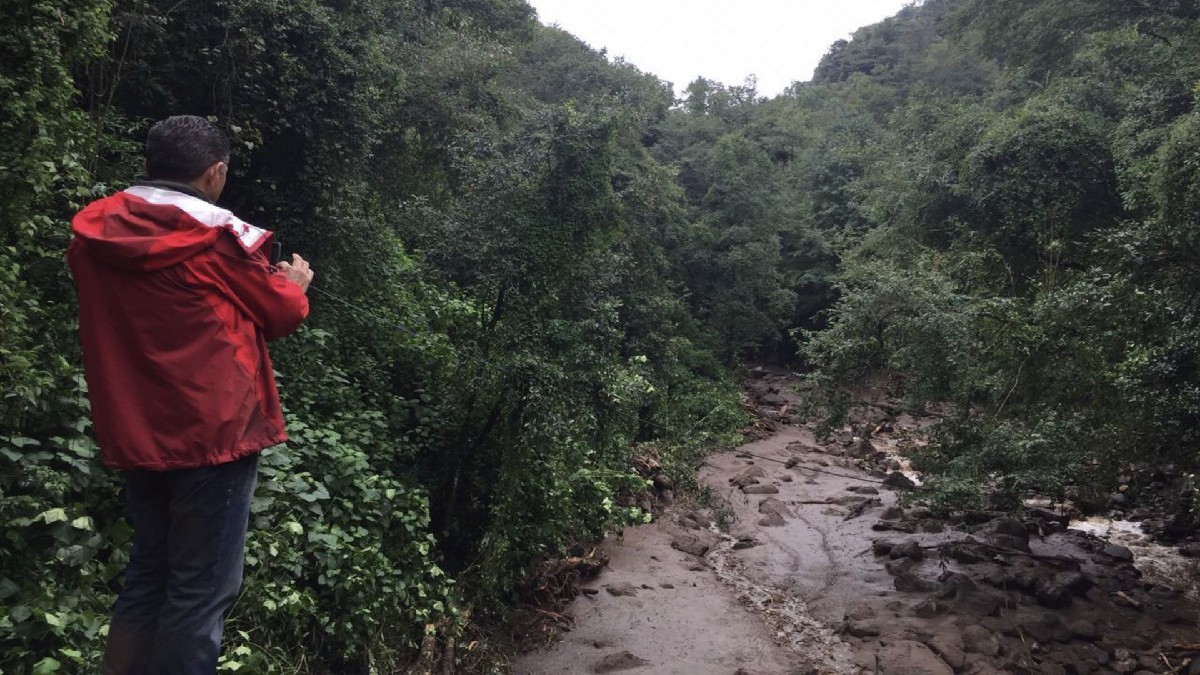 Video: derrumbe de cerro en Cochoapa El Grande deja incomunicadas a comunidades