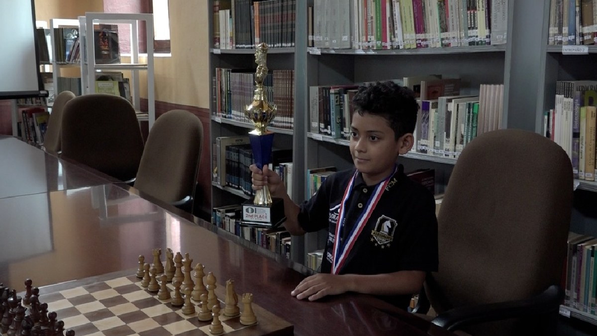 ¡Histórico! Fernando Cortés, queretano de 9 años, es subcampeón del mundo en ajedrez