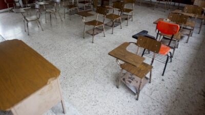 Por huracán Blas, Michoacán suspenden clases en 5 municipios
