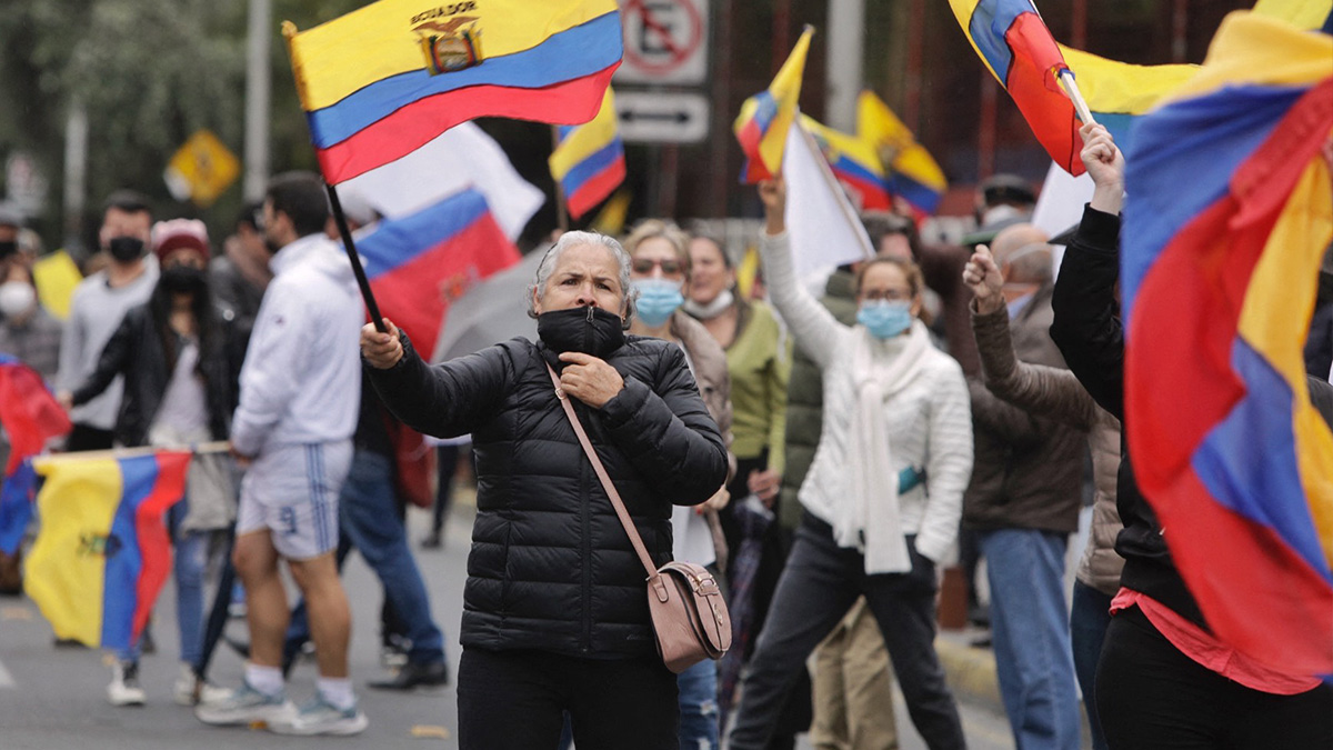 El presidente de Ecuador, Guillermo Lasso, declaró Estado de excepción ante protestas indígenas que reclaman rebaja a combustibles.