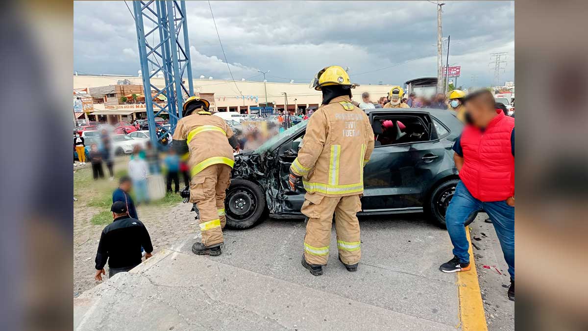 Puebla: Drunk Truck Driver Causes Accident On South 11