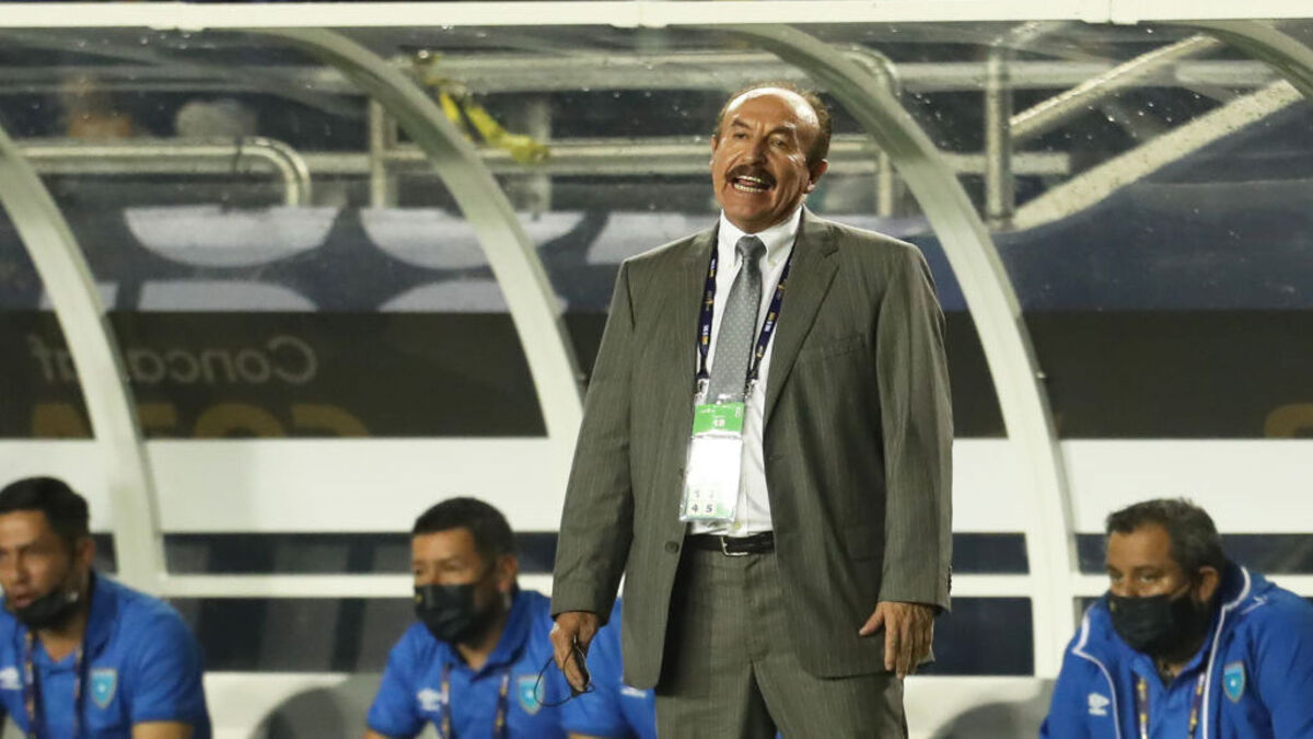 Quién es Rafael Loredo, el director técnico mexicano que eliminó a México del Mundial Sub-20 y los Juegos Olímpicos