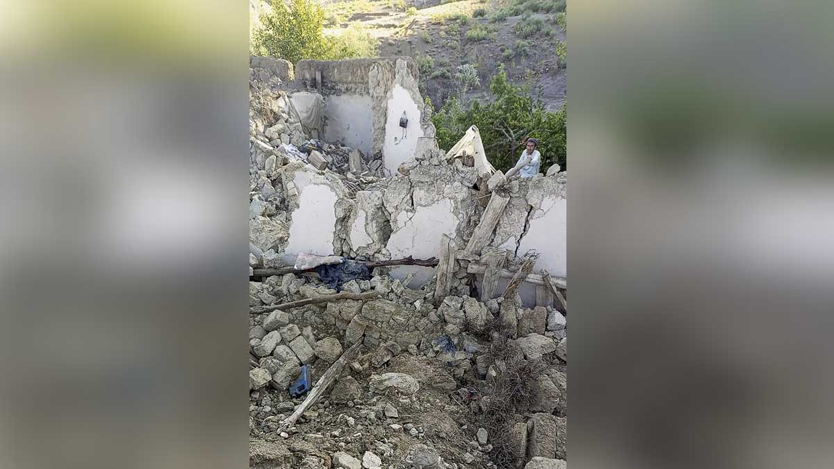Al menos mil muertos ha dejado sismo de magnitud 6.1 en Afganistán; cifra podría aumentar