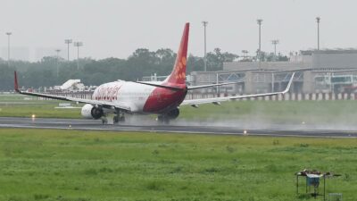 Avión aterriza de emergencia en Nueva Delhi; había humo en la cabina