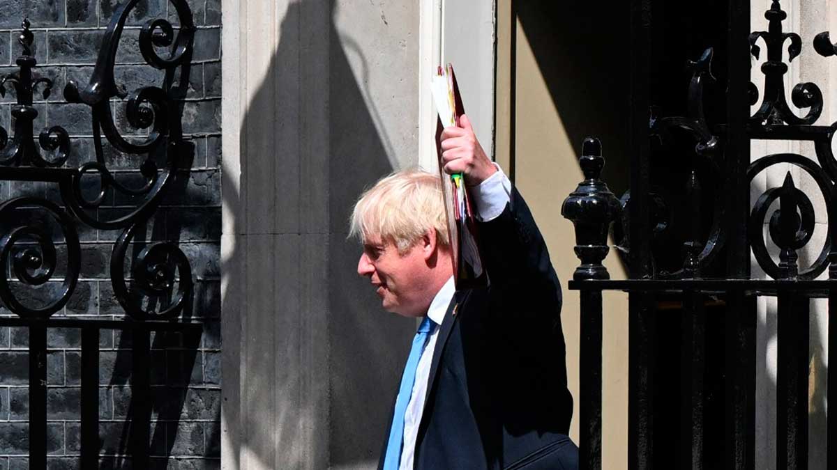 “Hasta la vista, baby”, dice Boris Johnson al despedirse de los diputados británicos