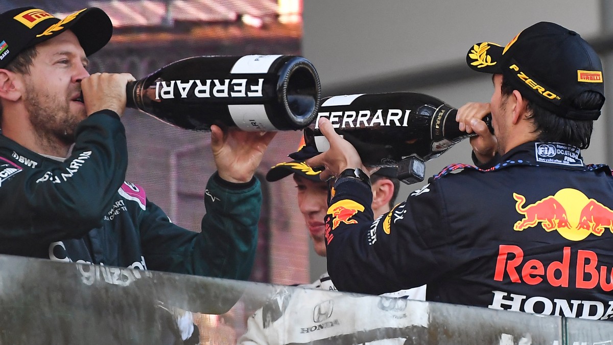 Checo Pérez y más pilotos de la F1 mandan emotivos mensajes a Vettel tras anunciar su retiro