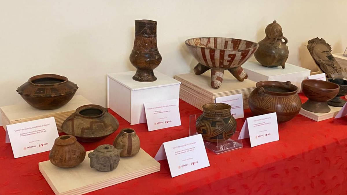 México recuperó de Italia 30 piezas arqueológicas de las culturas totonaca, zapoteca, mixteca y maya que se vendían de forma ilegal.
