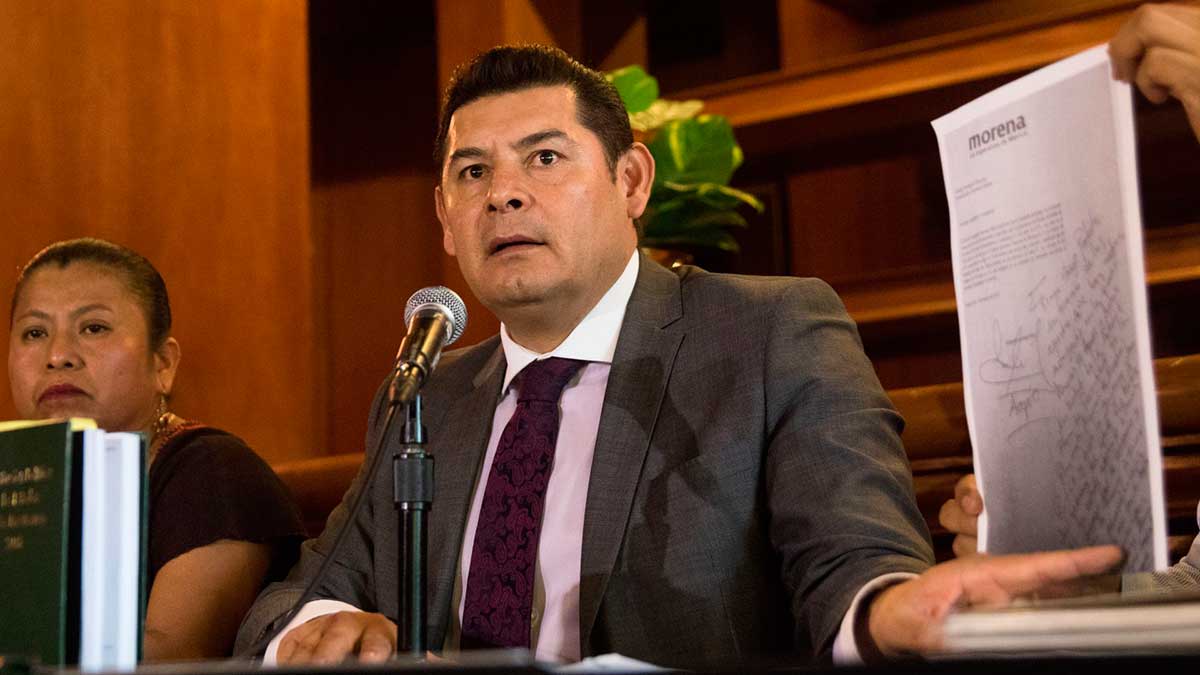 Bancada de Morena en el Senado elige a Alejandro Armenta como el próximo presidente de la Cámara Alta