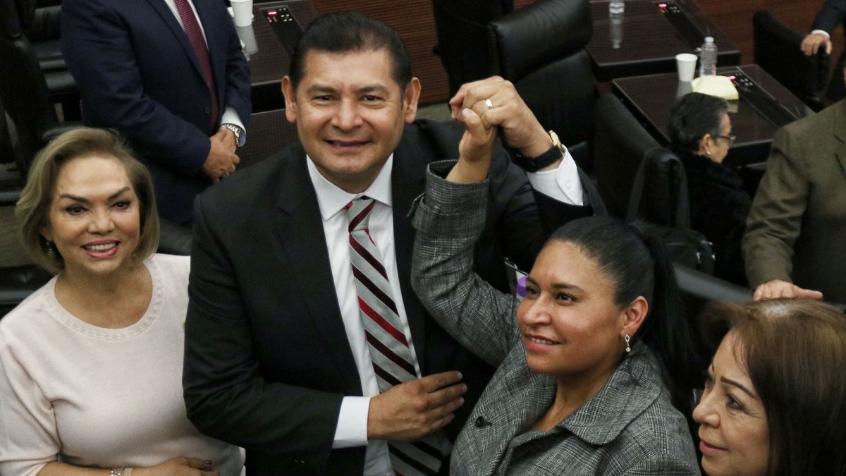 Morena elige a Alejandro Armenta para presidir el Senado; la oposición lo rechaza