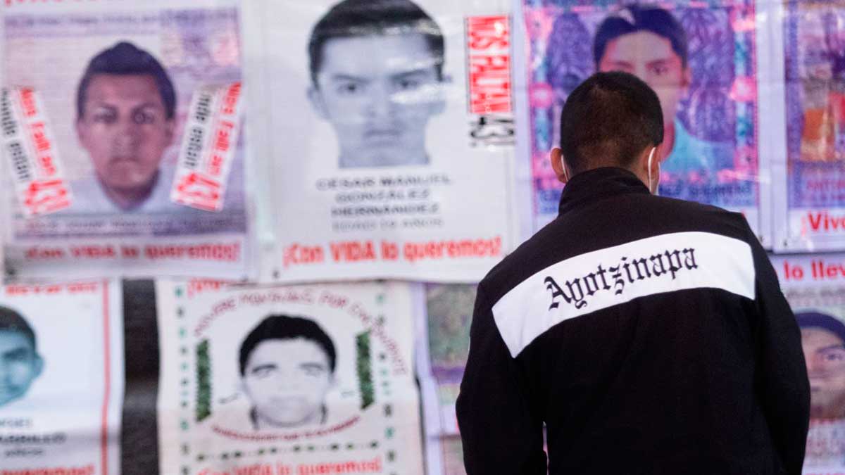 AMLO habla de caso Ayotzinapa y captura de Jesús Murillo Karam
