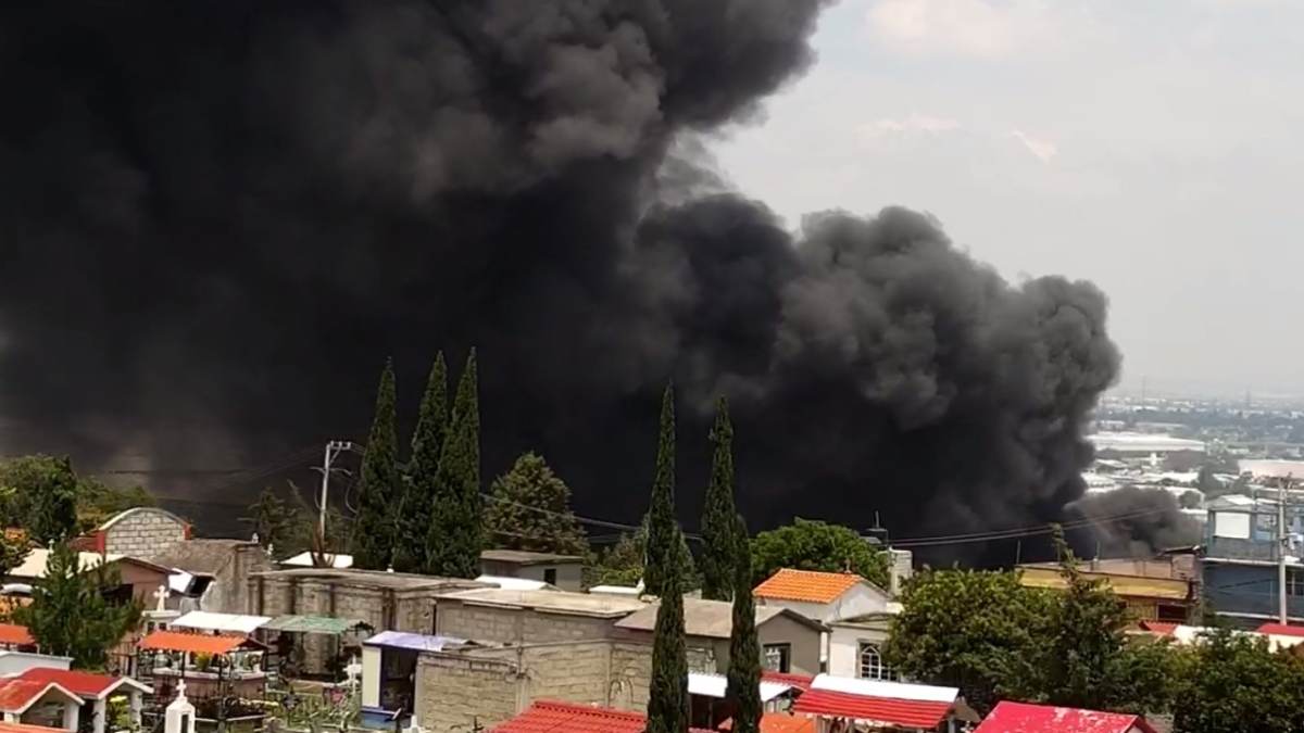 Videos: se registra explosión e incendio en fábrica de Tultitlán, Edomex