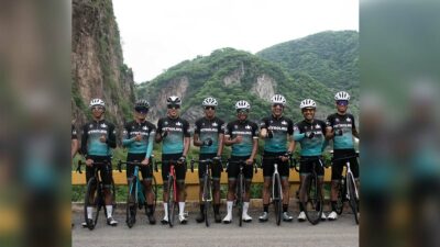 Carretera Acatzingo en Puebla: roban a ciclistas más de 1 millón de pesos en equipo