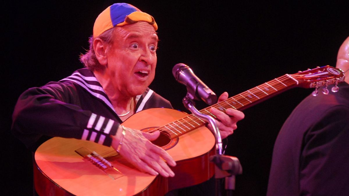 Prepara el adiós de “Kiko”: Carlos Villagrán se despedirá de su personaje tras 50 años de interpretarlo