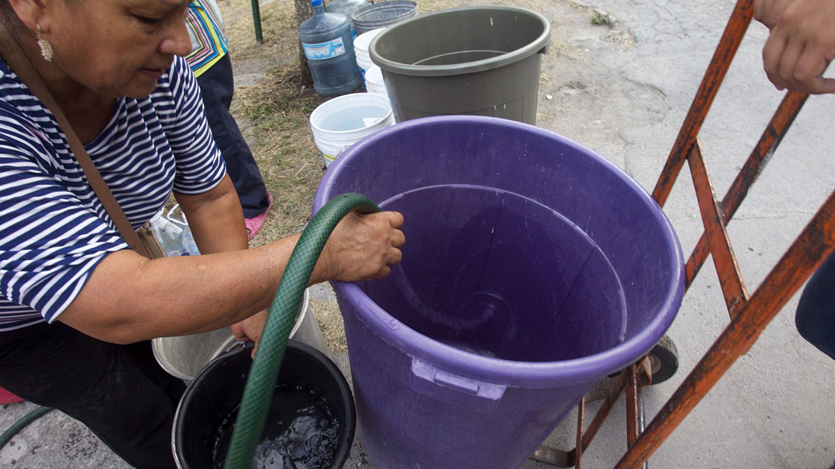 Segob pide ayuda a industriales de Nuevo León para abastecer de agua a Monterrey