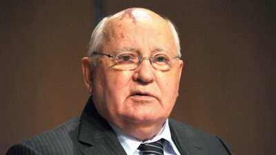 Mijaíl Gorbachov, el líder que puso fin a la Guerra Fría sin derramamiento de sangre pero que no pudo evitar el colapso de la Unión Soviética, murió a los 92 años.