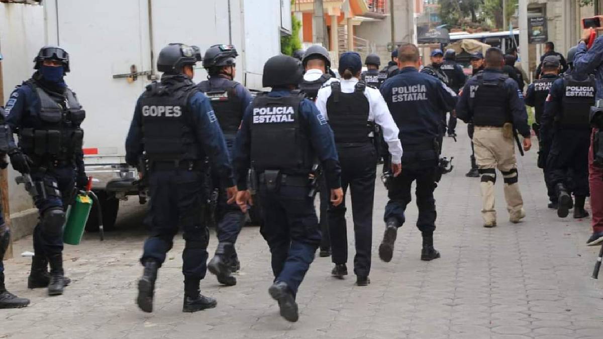 Policías evitan linchamiento de presunto ladrón en Huatzinco, Tlaxcala
