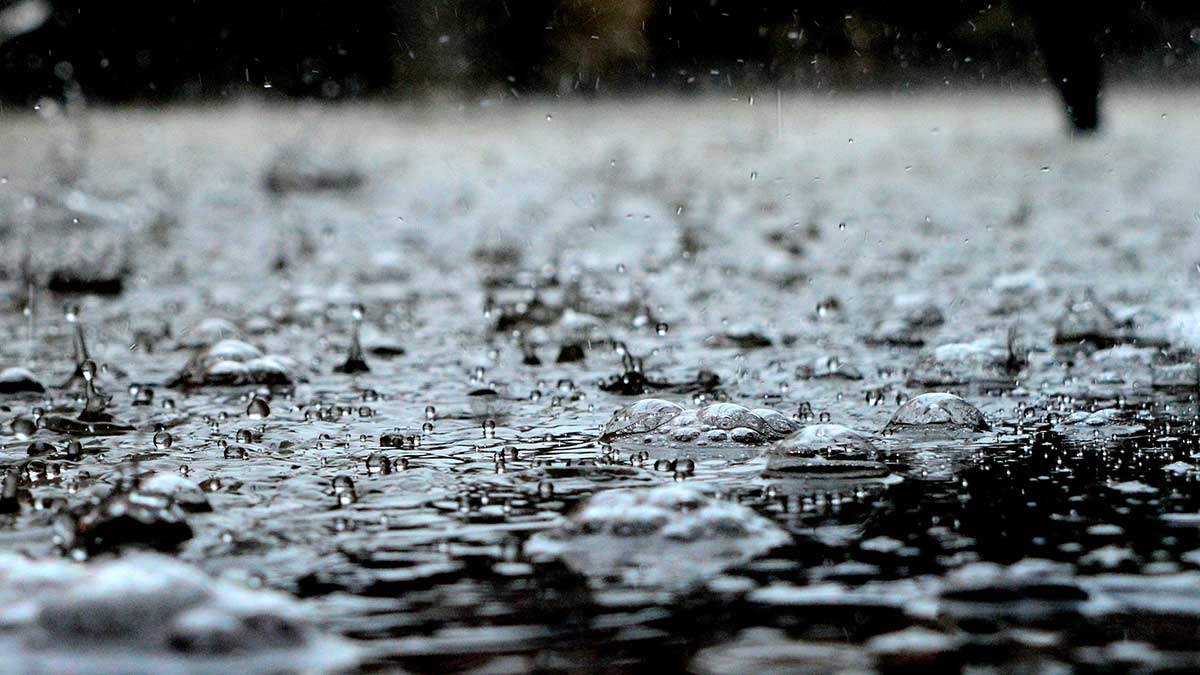 Agua de lluvia ya no es segura para beber en ninguna parte del mundo: estudio