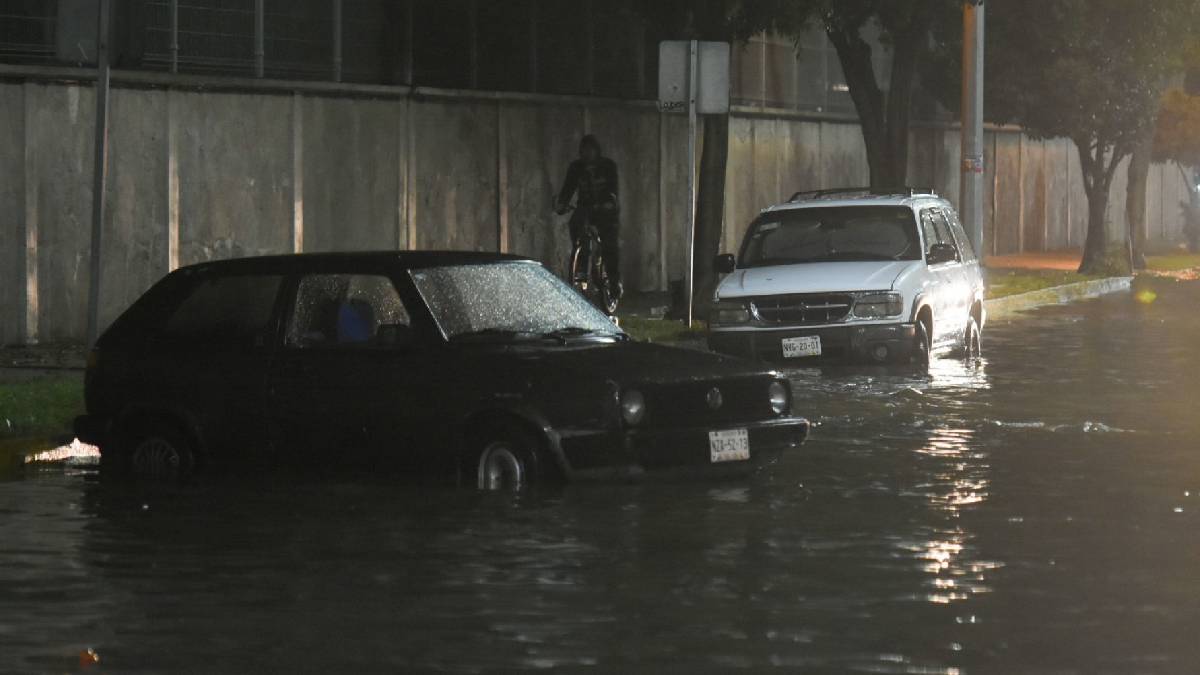 Lluvias en Sinaloa dejan daños en viviendas y carreteras