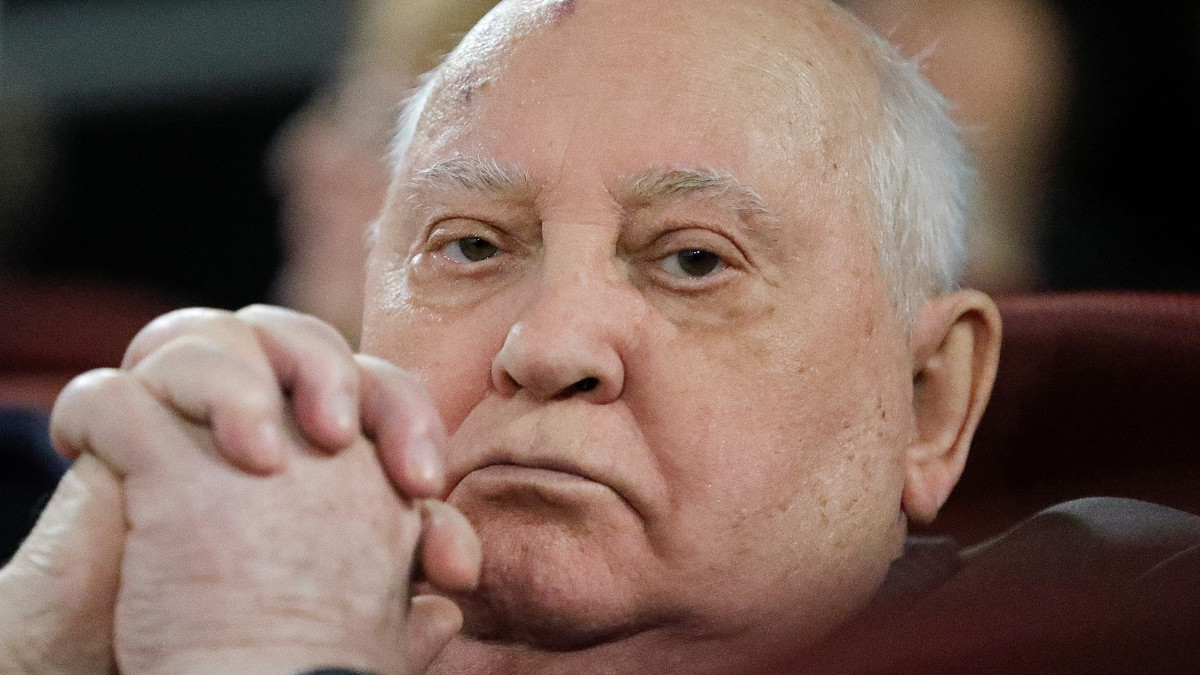 Mijaíl Gorbachov, el líder que puso fin a la Guerra Fría sin derramamiento de sangre pero que no pudo evitar el colapso de la Unión Soviética, murió a los 92 años.