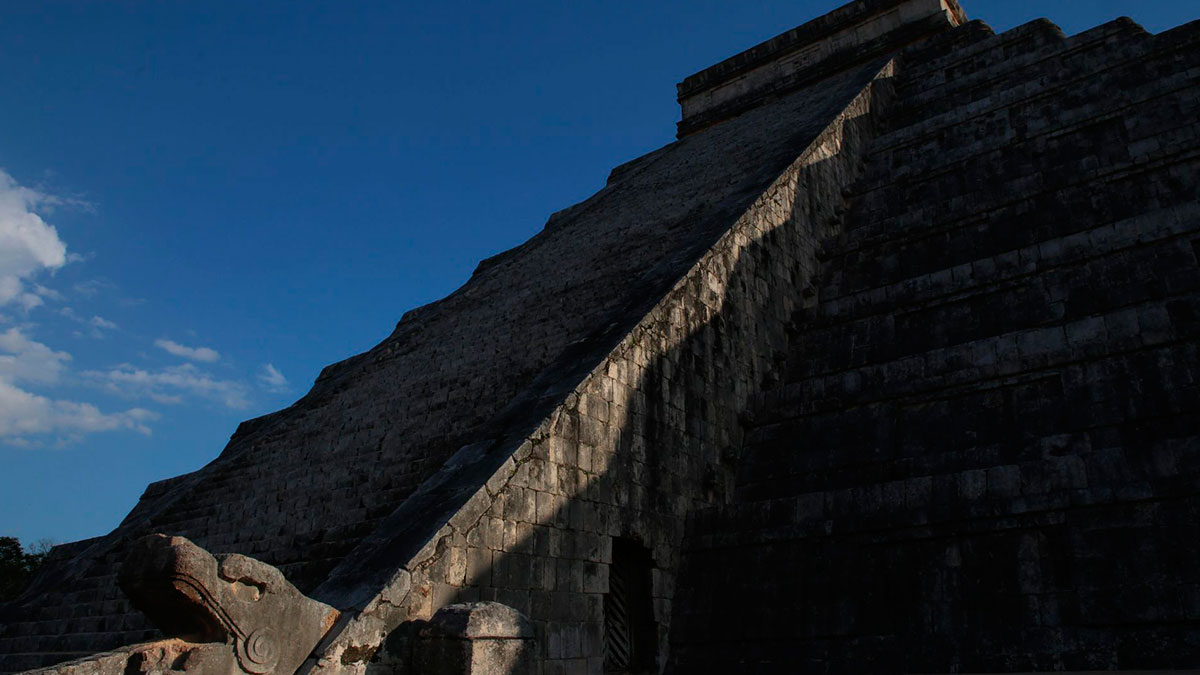Yucatán: captan raro torbellino en pirámide de Kukulcán en Chichén Itzá