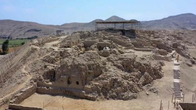 Hallan impresionante tumba milenaria en Perú