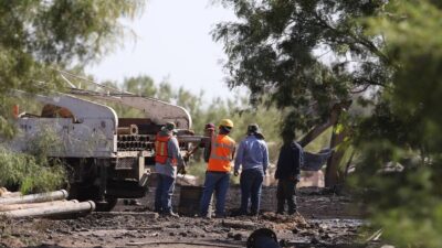 Rescate de mineros en Coahuila no se ha detenido: Protección Civil