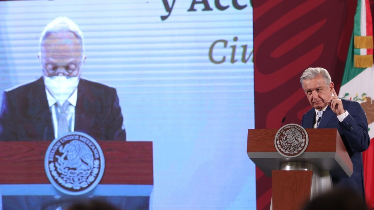 Confirma AMLO renuncia del fiscal encargado del caso Ayotzinapa por diferencias sobre órdenes de aprehensión