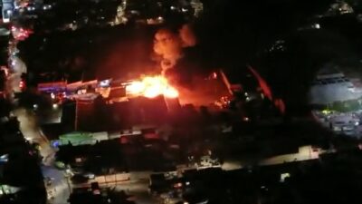 En San Juan Ixhuatepec, Tlalnepantla, se registra fuerte incendio